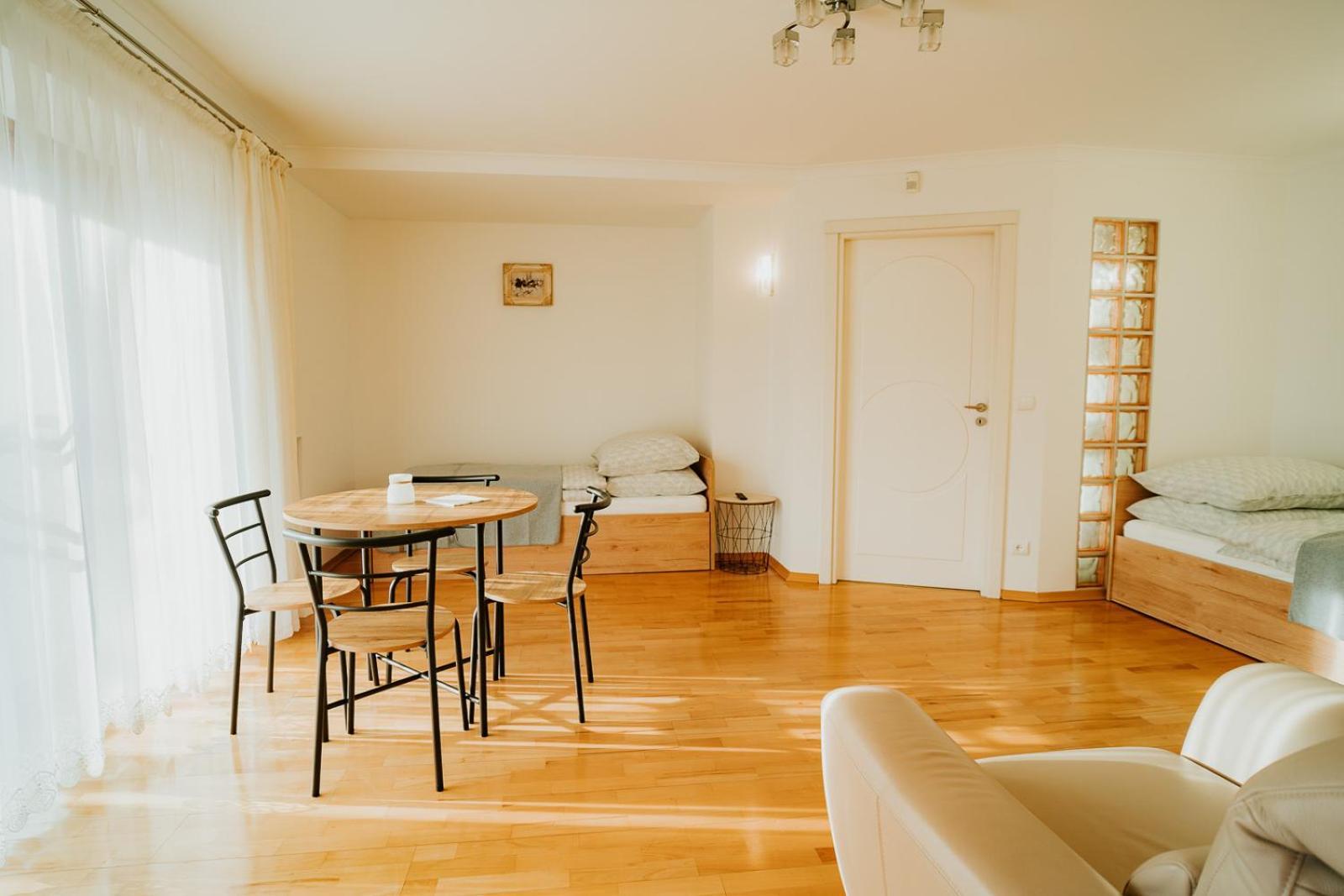 Apartamenty Pod Dzwonkiem Wadowice Exterior foto